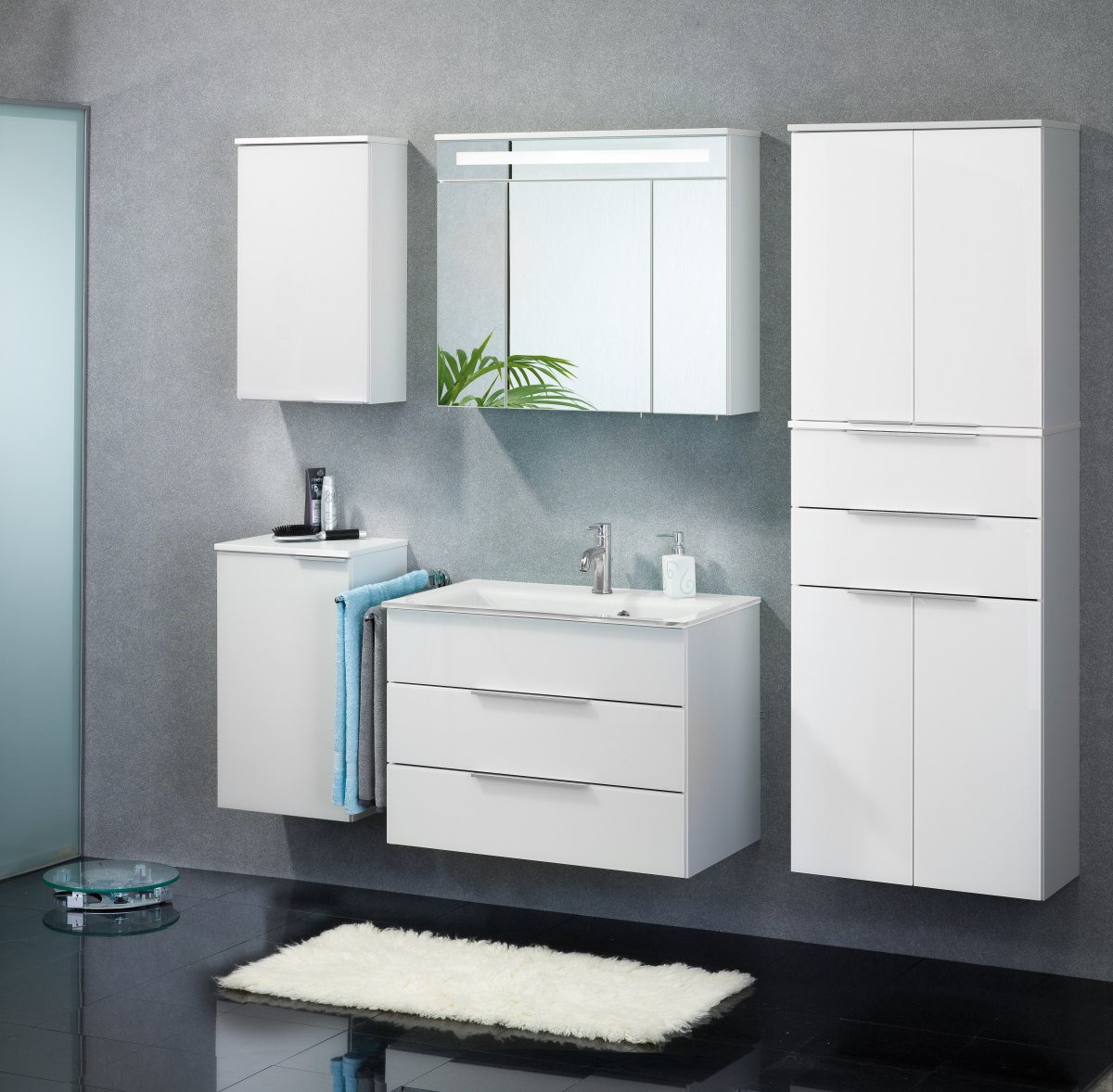 Kara LED Spiegelschrank Korpusfarbe: Weiß Matt Frontfarbe: Weiß - Glas lackiert